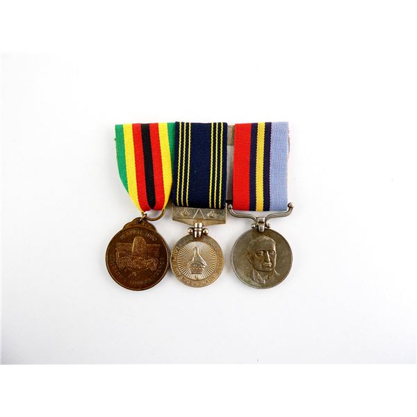 ASSORTED ZIMBABWE / RHODESIAN MILITARY NAMED / NUMBERED MEDALS LOT