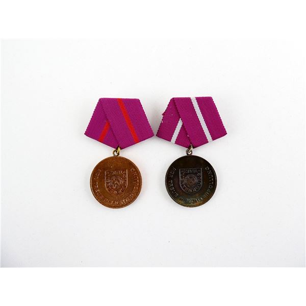 EAST GERMAN FAITHFUL FULFILLMENT OF DUTIES IN CIVIL DEFENSE BRONZE / SILVER MEDAL LOT