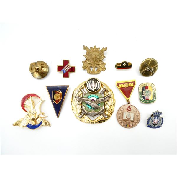 ASSORTED MILITARY BADGE LOT