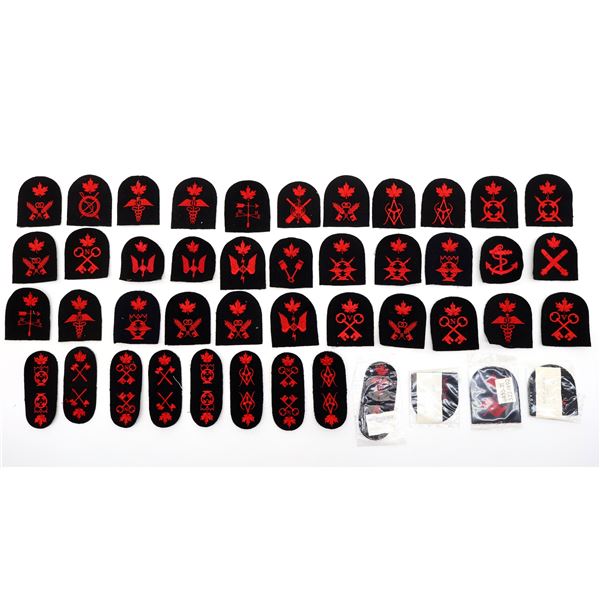 ROYAL CANADIAN NAVY TRADE / QUALIFICATION BADGE LOT