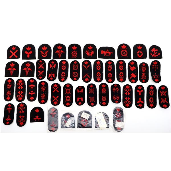 ROYAL CANADIAN NAVY TRADE / QUALIFICATION BADGE LOT