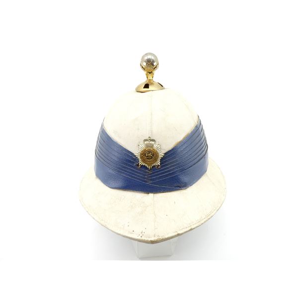 CANADIAN / BRITISH MILITARY WOLSELEY PITH HELMET