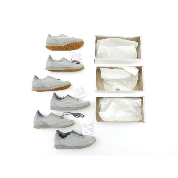 1998 CANADIAN MILITARY RUNNING SHOES