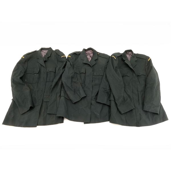 ASSORTED CANADIAN MILITARY UNIFORM CLOTHING LOT