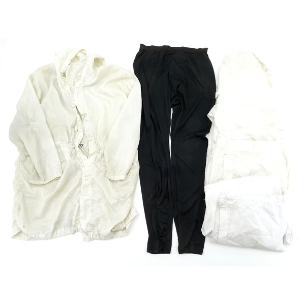 ASSORTED CANADIAN / U.S. MILITARY WHITE CAMO / WINTER CLOTHING LOT