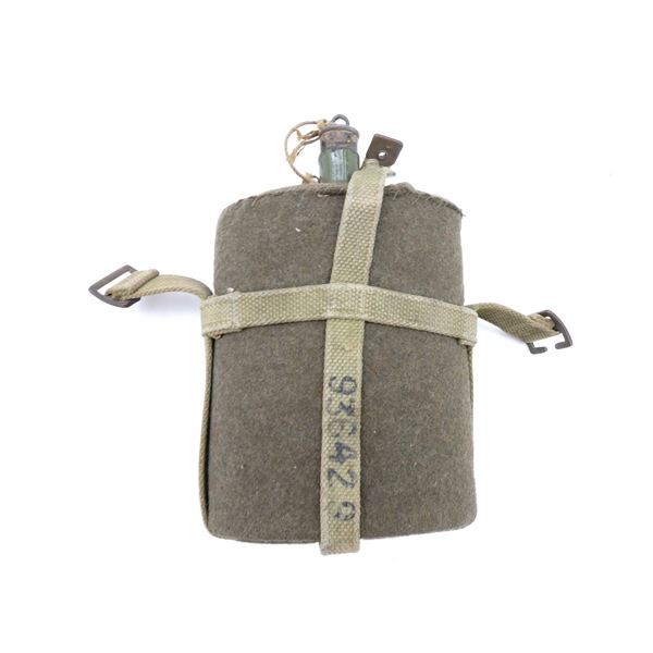 WWII ERA BRITISH MILITARY CANTEEN WITH CANVAS CARRIER
