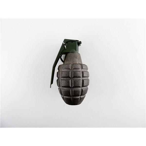 U.S. MILITARY PINEAPPLE GRENADE DUMMY INERT