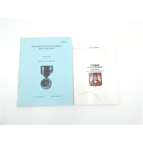 ASSORTED MILITARY MEDALS / INSIGNIA BOOK LOT