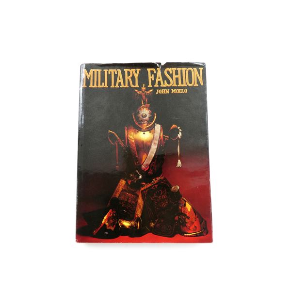 "MILITARY FASHION" BOOK