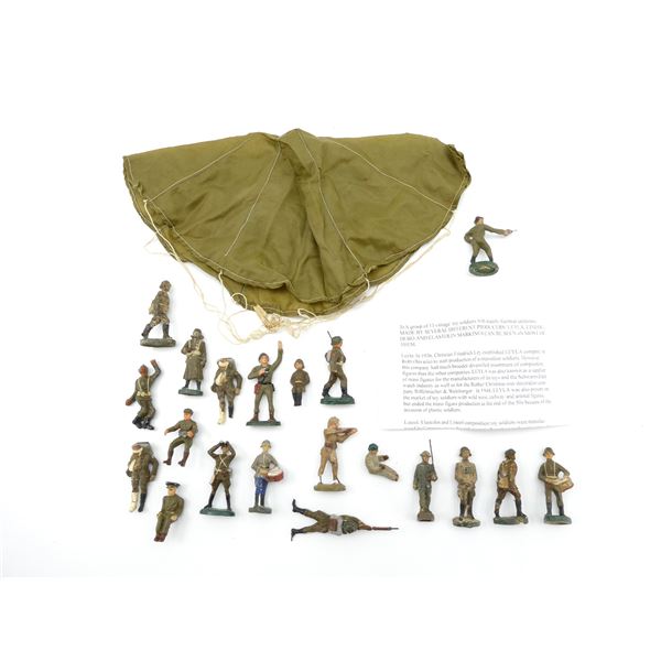 ASSORTED VINTAGE TOY SOLDIERS LOT