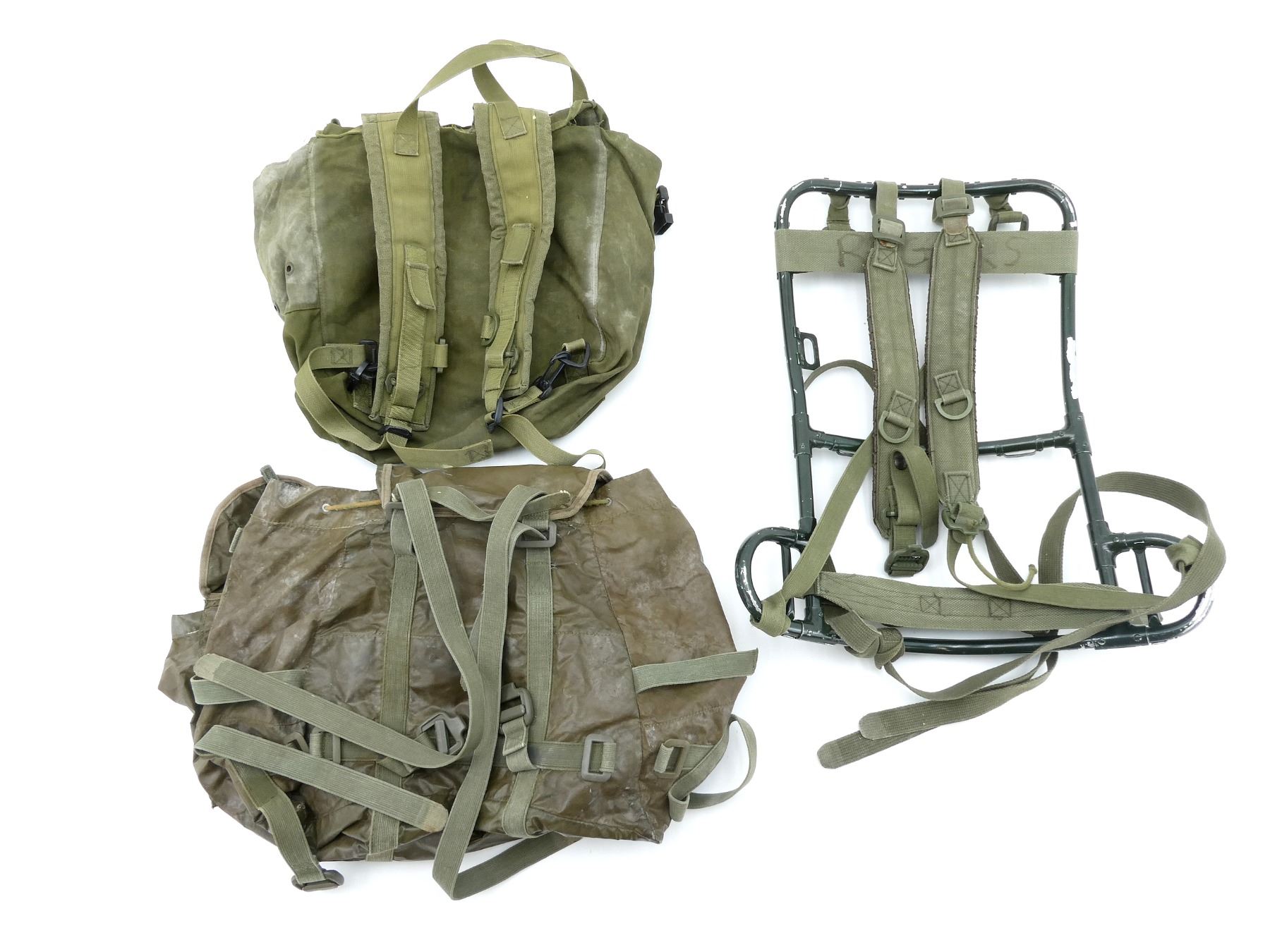 Canadian Military Interm Ruck CANADIAN MILITARY 64 PATTERN RUCKSACK LOT