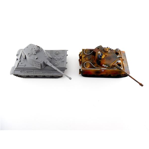 ASSORTED MODEL TANKS LOT
