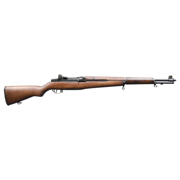 US SPRINGFIELD M1 GARAND SEMI-AUTO MILITARY RIFLE.
