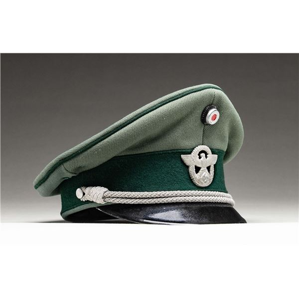 WWII GERMAN POLICE VISOR CAP.