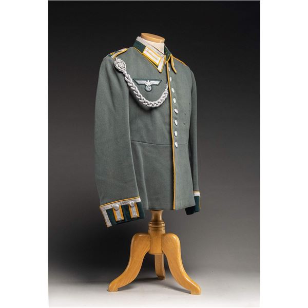WWII GERMAN WEHRMACHT CAVALRY OFFICER'S TUNIC.