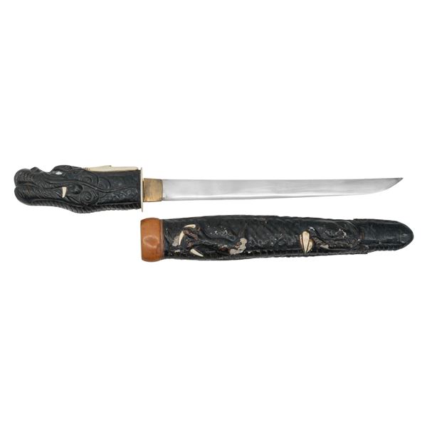 VISUALLY IMPRESSIVE JAPANESE TANTO WITH DRAGON