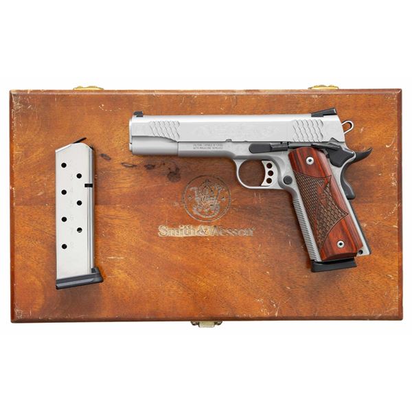 ENGRAVED S&W 1911 SEMI AUTO PISTOL.