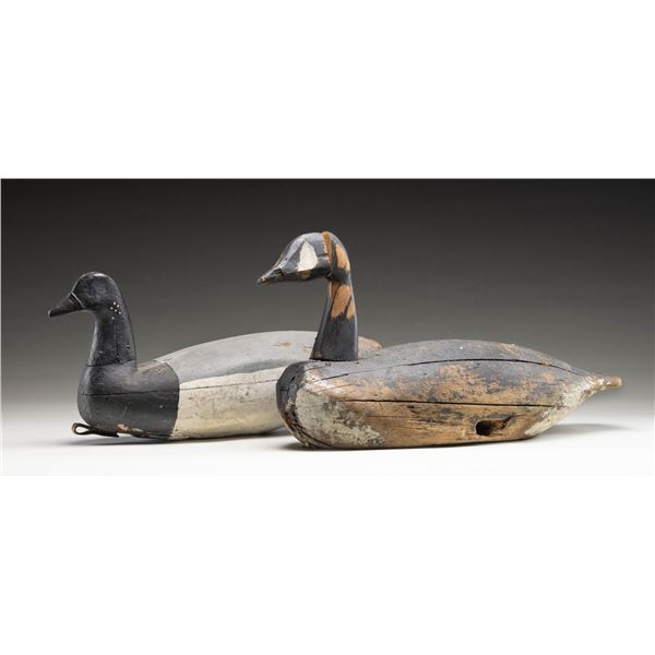 PAIR OF GOOSE DECOYS.