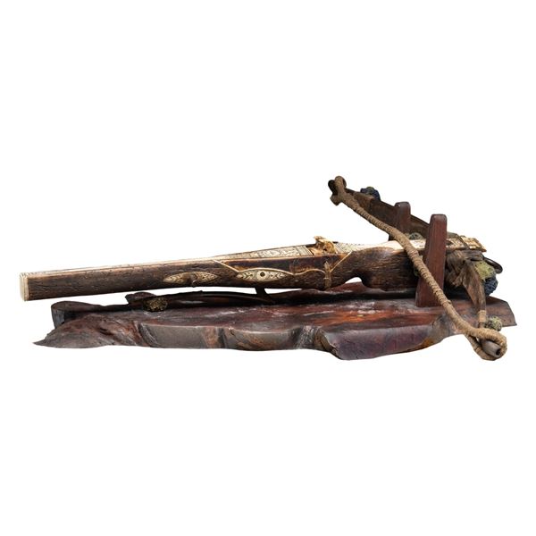 1600'S SAXON STYLE BONE INLAID HUNTING CROSSBOW