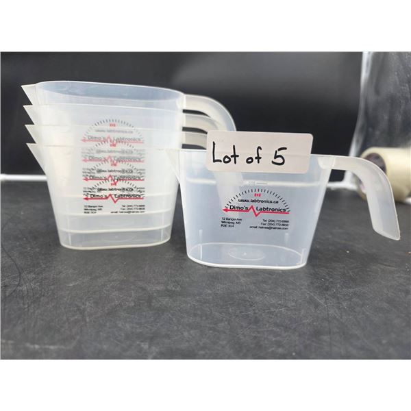 5 Clear Plastic Measuring Cups with Printed Scales, 2-Cup Capacity