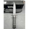 Image 4 : Defender Xtreme Survival Knife with Sheath and Serrated Edge Blade