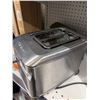 Image 3 : Cuisinart 2 Slice Stainless Touch Screen Digital Toaster