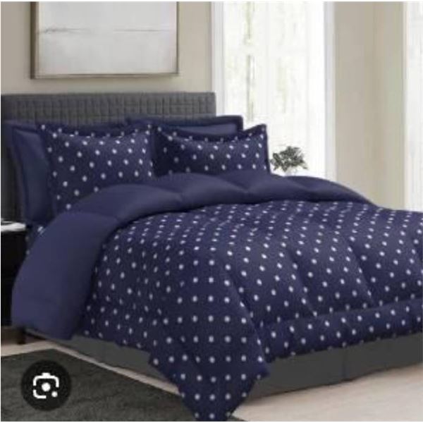 Comfy King Size 7-Piece Comforter Set with Polka Dot Pattern
