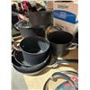 Image 3 : 11-Piece Nonstick Cookware Set With Glass Lids and Metal Handles