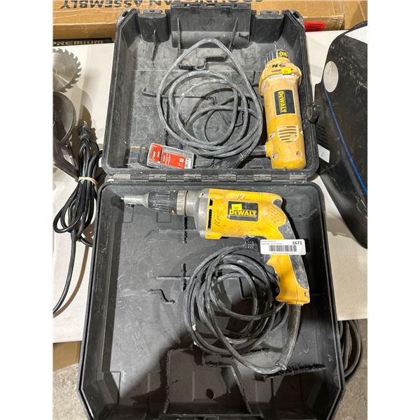 DeWalt DW272 VSR Drywall Screwdriver, 120V, 6.3A, & Cut out Tool with Storage Case
