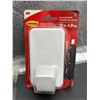 Image 3 : Lot of 3M Command Hooks Assorted Weight Capacities