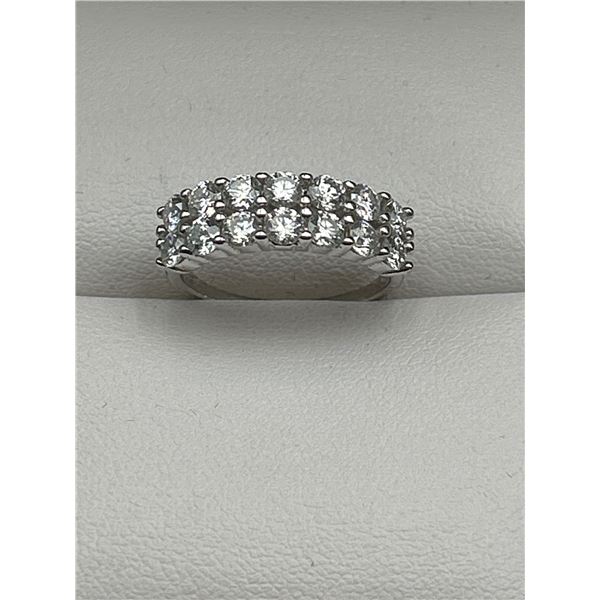$1200 APPRAISED 1.00 CARAT FAMILY RING
