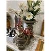 Image 1 : Decorative Rope-Wrapped Vase Set with Artificial Flowers