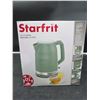 Image 2 : Starfrit Electric Kettle 1.7L With Stainless Steel Accents