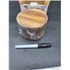 Image 3 : Acacia Wood Salt and Pepper Storage Container With Compartments
