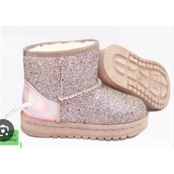 Toddler Winter Boots Non-Slip Size 10 for Girls With Glitter and Fur Interior