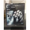 Image 2 : Cyruzi 7D Floating Electric Shaver MS-689 with Magnetic Head
