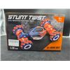 Image 2 : Stunt Twist 4WD Remote Control Car 1:18 Scale for Ages 6+