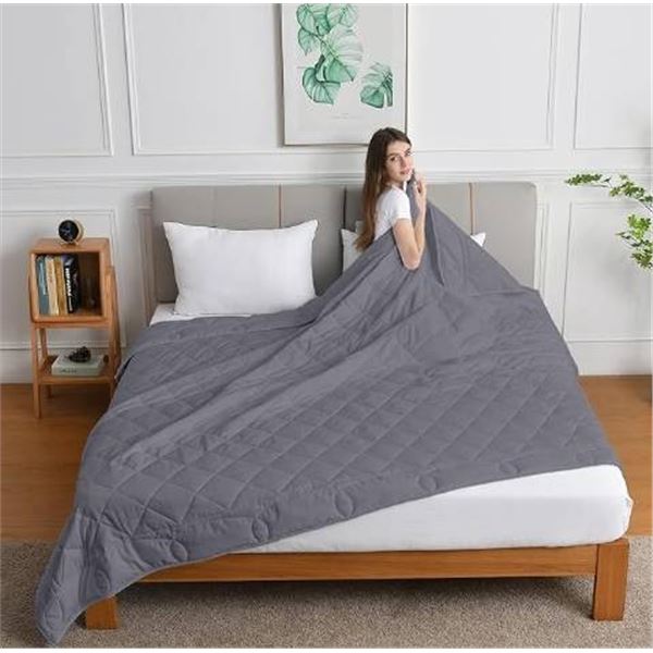 Grey Weighted Blanket With Quilted Design
