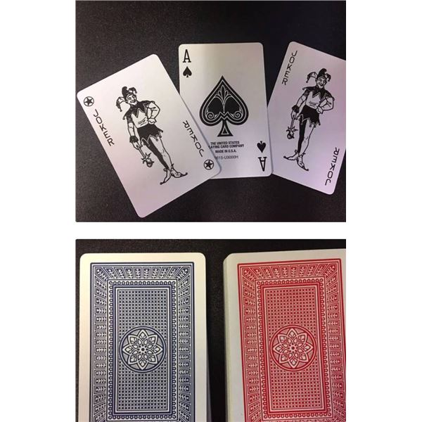 Caravan Playing Cards in 4 Red and 3 Blue