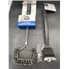 Image 1 : Dual Grill Brushes by Pit Boss and GrillPro