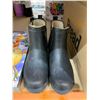 Image 2 : Black Rubber Boots With Size 7 Marking