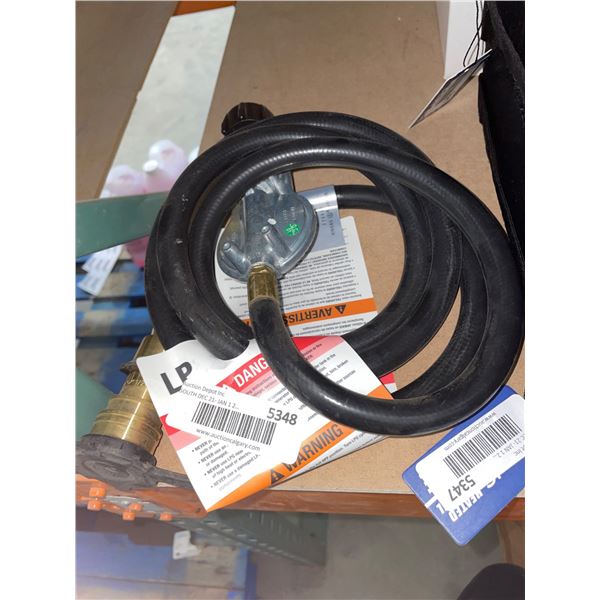 LP Gas Regulator With Hose and Connectors