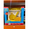 Image 2 : Fisher-Price Music Box Record Player with Replaceable Records