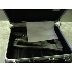 CASE WITH ALUMINUM PARTS