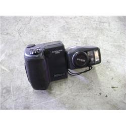 NIKON COOLPIX 990