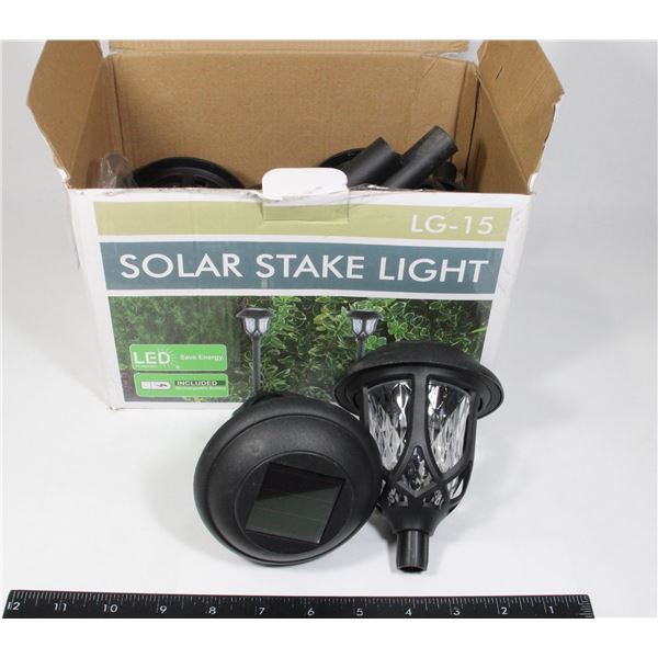 OPEN BOX - 6 PACK OF SOLAR STAKE LIGHTS