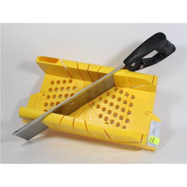 STANLEY 12'' HAND SAW AND MITER BOX
