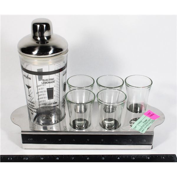 COCKTAIL SHAKER AND SET OF SHOT GLASSES WITH TRAY