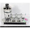 Image 1 : COCKTAIL SHAKER AND SET OF SHOT GLASSES WITH TRAY