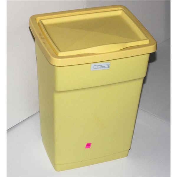 GARBAGE CAN 11" X 14" X 21" TALL